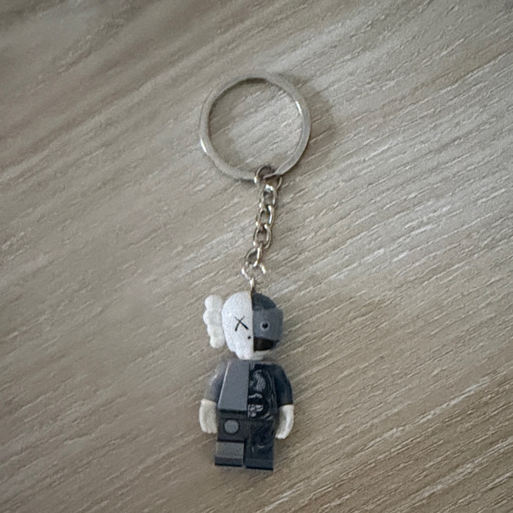 Kaws figure Keychain